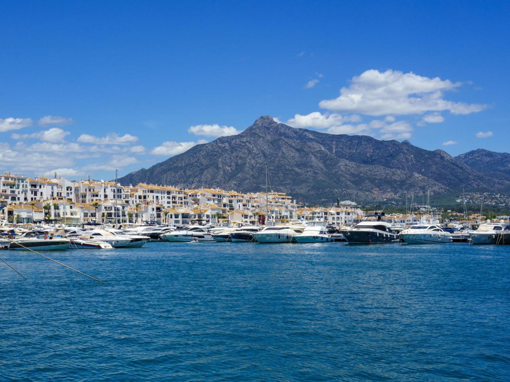 Apartment Golden Beach By Interhome ماربيا المظهر الخارجي الصورة